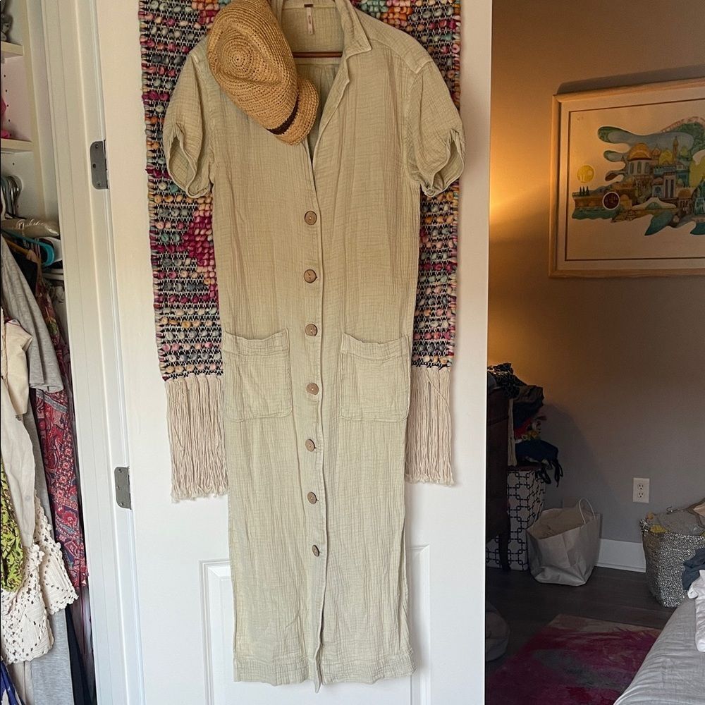 Stylish Beige Button-Down Midi Dress